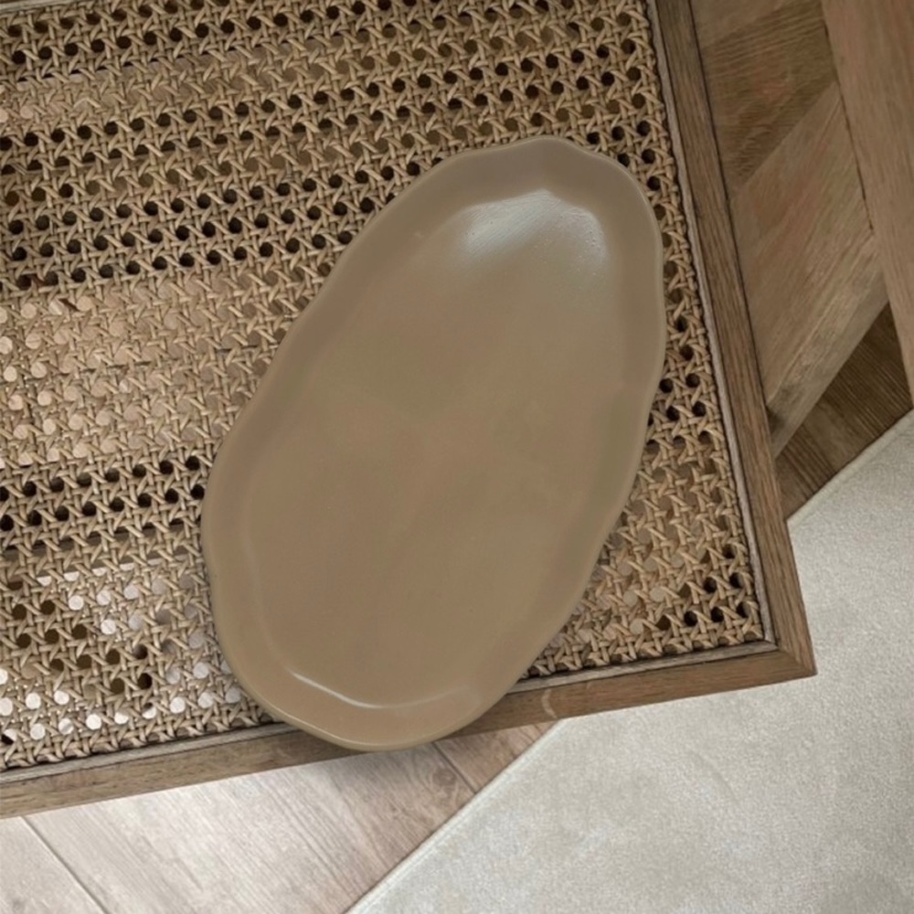 Oval stone tray